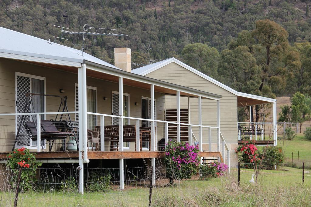 Starline Alpacas Farmstay Resort Broke Exterior photo